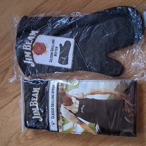 NEW, Jim Beam Apron and Silicon Mitten Set